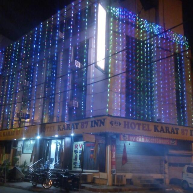 Hotel Karat 87 Inn New Delhi Exterior photo