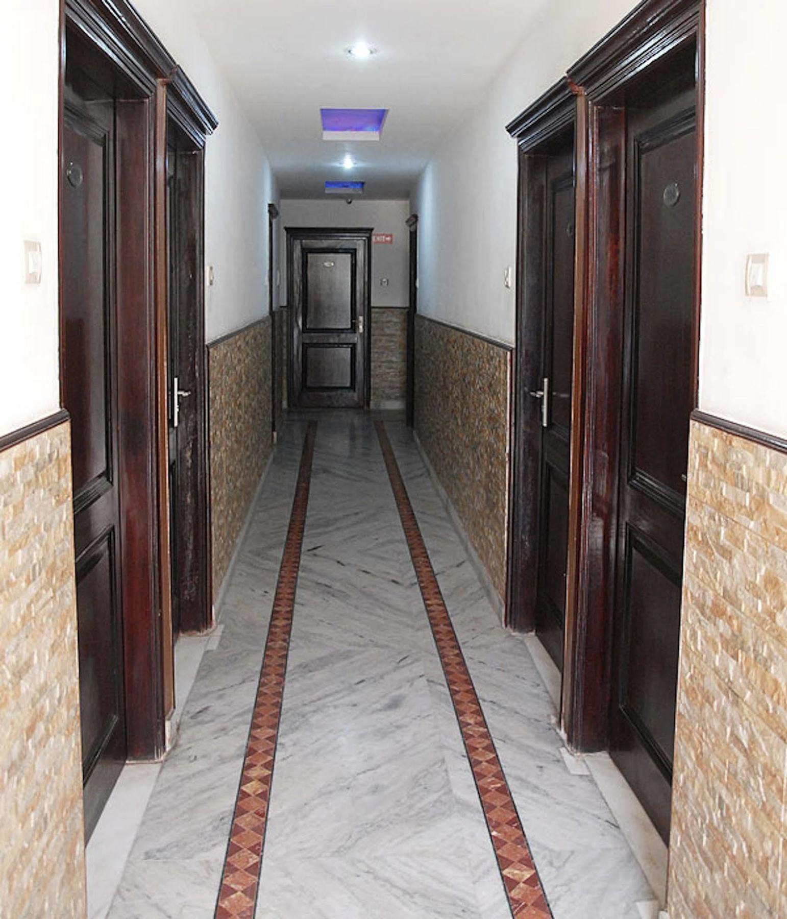 Hotel Karat 87 Inn New Delhi Exterior photo