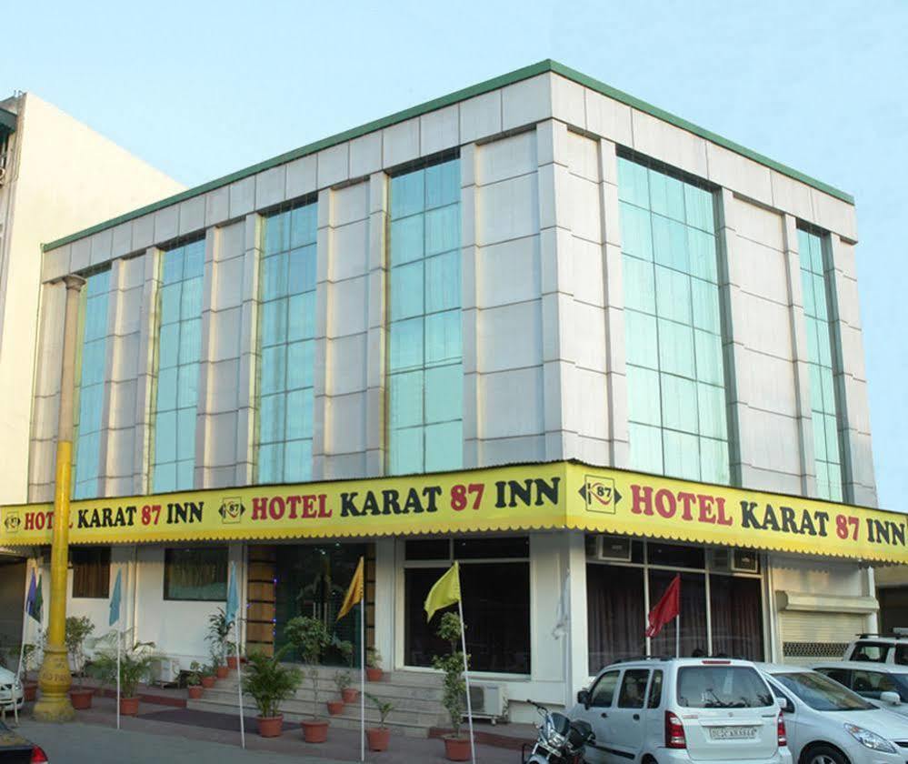 Hotel Karat 87 Inn New Delhi Exterior photo